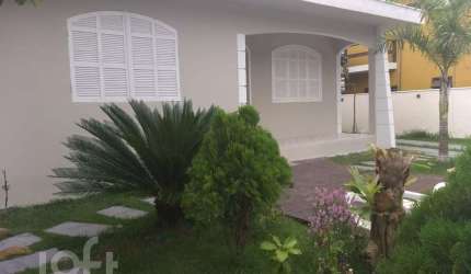 Casa à venda em Rio tavares central com 266 m², 4