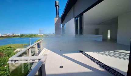 Apartamento à venda em Lagoa Pequena com 303 m², 3