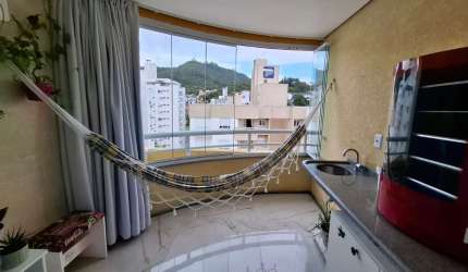 Apartamento de 2 dormitórios à venda na Trindade