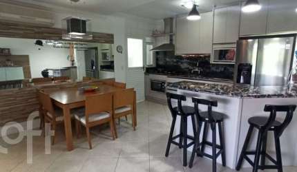 Apartamento à venda em Jurere Leste com 110 m², 3