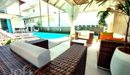 Casa à venda em Jurere Oeste com 360 m², 5 quartos