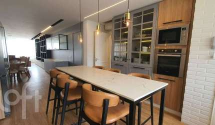 Apartamento à venda em Centro com 200 m², 4 quarto