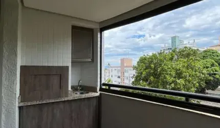 Apartamento à venda em Coqueiros com 93 m², 2 quar