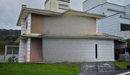 Casa à venda em Córrego Grande com 200 m², 4 quart