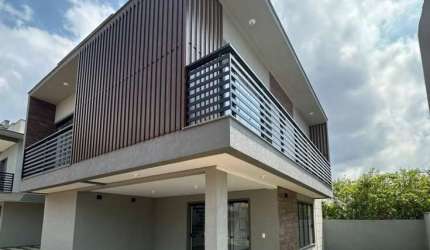 Casa à venda em Morro das Pedras com 182 m², 3 qua