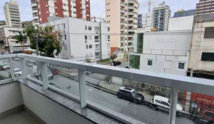 Apartamento à venda em Centro com 95 m², 2 quartos