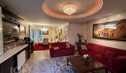 Apartamento à venda em Centro com 170 m², 3 quarto