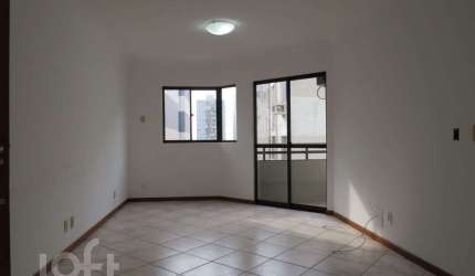 Apartamento à venda em Centro com 81 m², 3 quartos