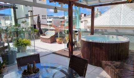 Linda cobertura com mais de 150m² - Trindade