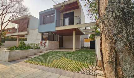 Casa de 3 suítes à venda na Lagoa