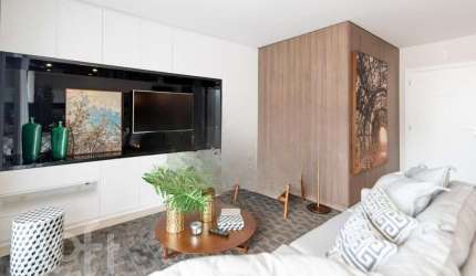 Apartamento à venda em Agronômica com 101 m², 3 qu
