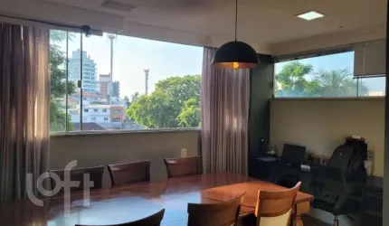Apartamento à venda em Agronômica com 128 m², 2 qu