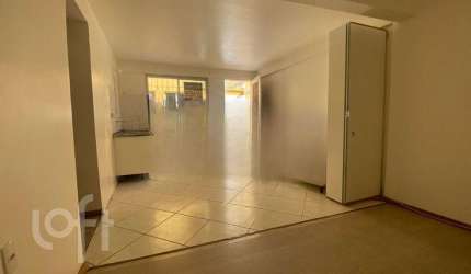 Apartamento à venda em Centro com 50 m², 2 quartos