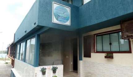 Casa à venda em Armação com 420 m², 1 quarto