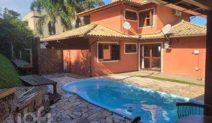 Casa à venda em Porto da Lagoa com 200 m², 4 quart