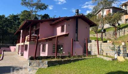 Casa à venda em Córrego Grande com 353 m², 4 quart