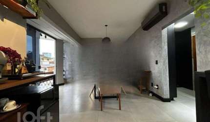 Casa à venda em Centro com 168 m², 2 quartos, 1 su