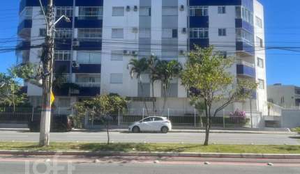 Apartamento à venda em Capoeiras com 123 m², 3 qua