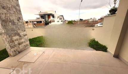 Casa à venda em Campeche Leste com 135 m², 3 quart
