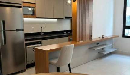 Apartamento de 2 suítes à venda na Carvoeira