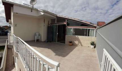 Casa à venda em Moenda com 277 m², 5 quartos