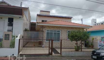Casa à venda em Saco dos limões com 119 m², 4 quar