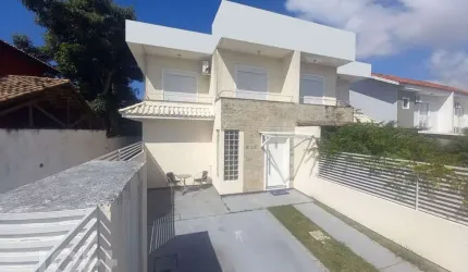 Casa à venda em Moenda com 129 m², 3 quartos, 1 su