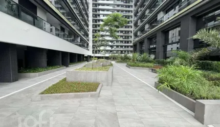 Apartamento à venda em Centro com 73 m², 2 quartos