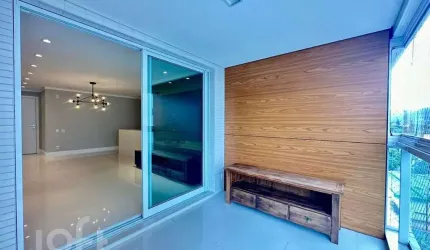 Apartamento à venda em Agronômica com 95 m², 2 qua