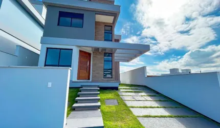 Casa de 4 dormitórios à venda no Rio Tavares