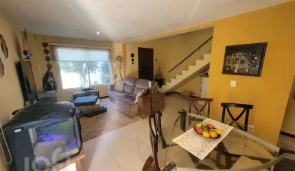 Casa à venda em Autódromo com 150 m², 2 quartos, 1