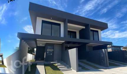 Casa à venda em Morro das Pedras com 146 m², 2 qua