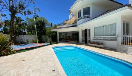 Casa à venda em Lagoa da Conceição com 344 m², 4 q