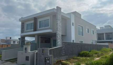 Casa de 3 dormitórios à venda no Campeche