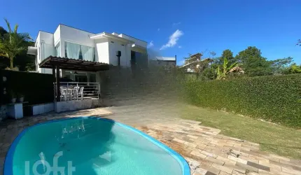 Casa à venda em Campeche Central com 678 m², 4 qua