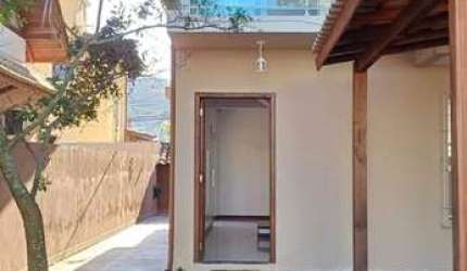 Casa à venda em Campeche Central com 123 m², 2 qua