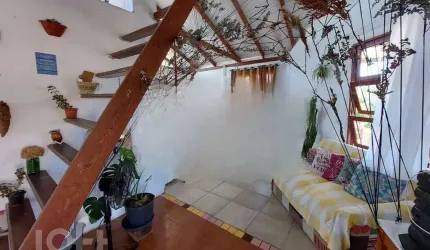 Casa à venda em Rio tavares central com 240 m², 5