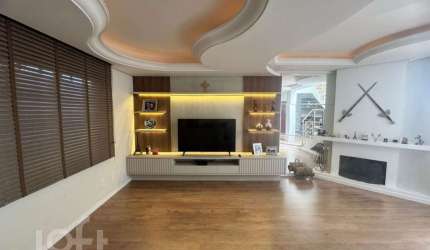 Casa à venda em Ressacada com 247 m², 4 quartos, 2