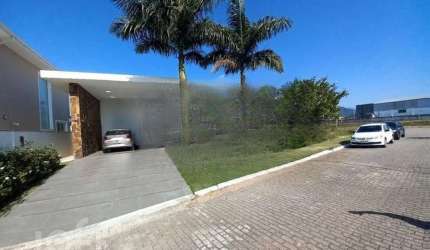 Casa à venda em Moenda com 224 m², 2 quartos, 1 su