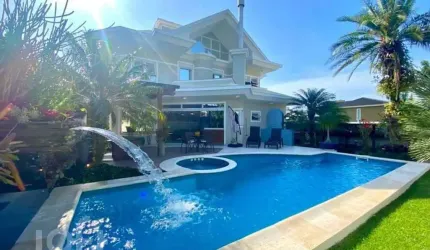 Casa à venda em Jurere Oeste com 416 m², 5 quartos