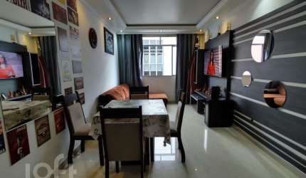 Apartamento à venda em Centro com 57 m², 2 quartos