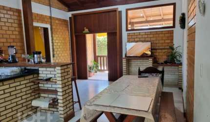 Casa à venda em Morro das Pedras com 250 m², 4 qua