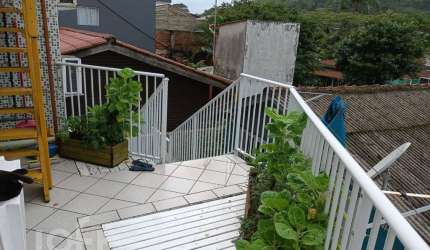 Casa à venda em Barra da Lagoa com 173 m², 4 quart
