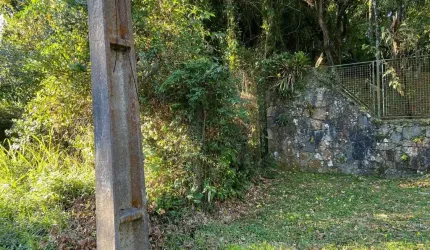 Terreno á venda com 33mm2 bairro Pantanal