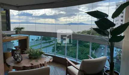 Apartamento mobiliado de 3 suítes na Agronômica