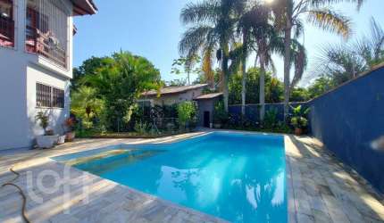 Casa à venda em Santa Mônica com 460 m², 4 quartos