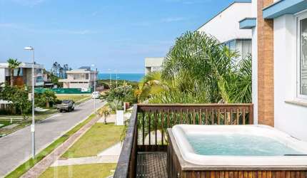 Casa de 5 dormitórios à venda no Morro Das Pedras