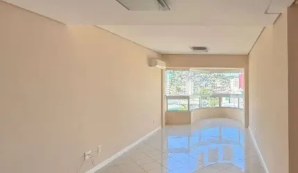 Cobertura de 4 dormitórios à venda no Centro