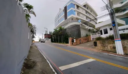 Apartamento de 3 dormitórios em Canajure