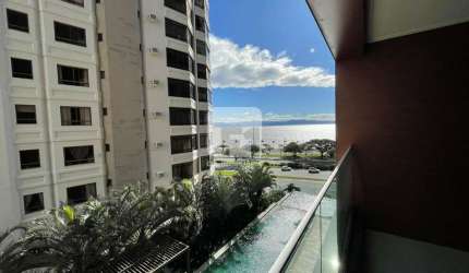 Apartamento de 3 suítes na Beira-Mar Norte